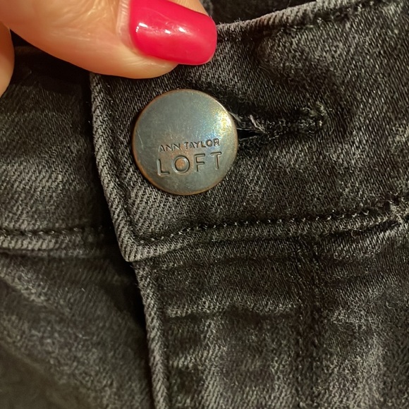 ANN TAYLOR LOFT MODERN STRAIGHT stretch black wash jeans 5 pocket size 27 / 4 - Picture 5 of 9